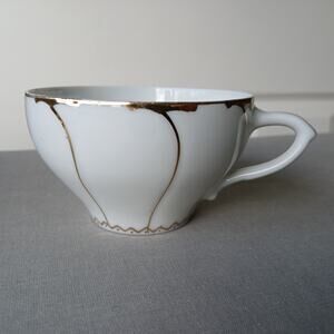 Inarco INA5 teacup replacement porcelain china white hand painted gold